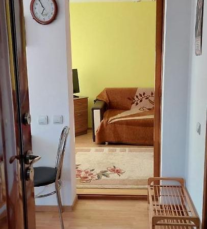 Fely Room Petroşani Εξωτερικό φωτογραφία